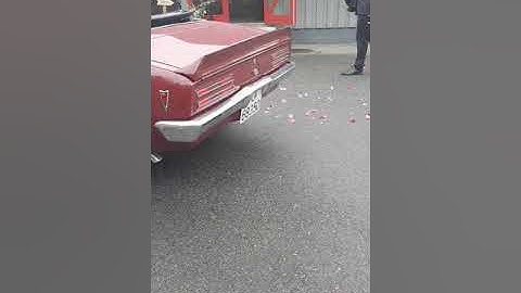 Pontiac Firebird 1968 Startup, Idle and drive off