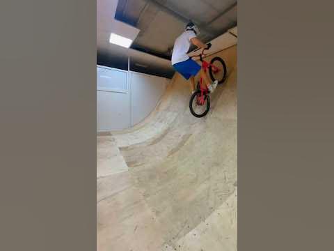 БЕЗ ТОРМОЗОВ. Посмотрим как это?! #mtb #streettrials #бмх - YouTube