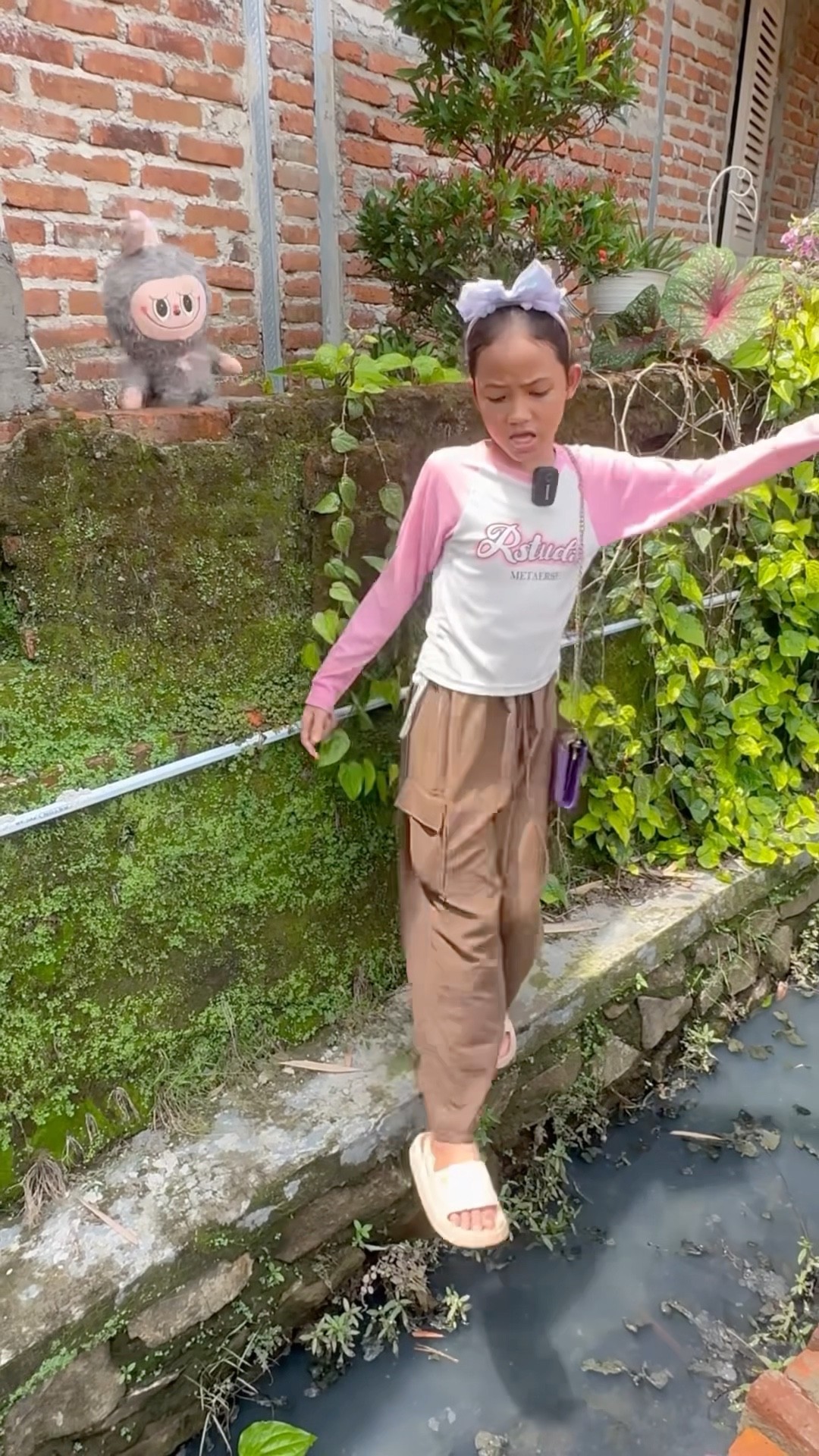 Like dan Subscribe biar Asya ga Loncat? #Shorts #drama #sibocil