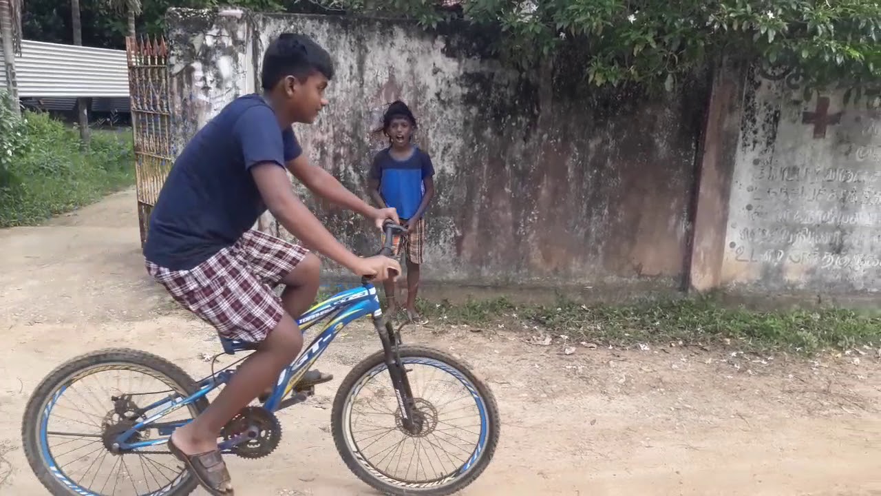 Vadivelu urine Comedy in Pokiri