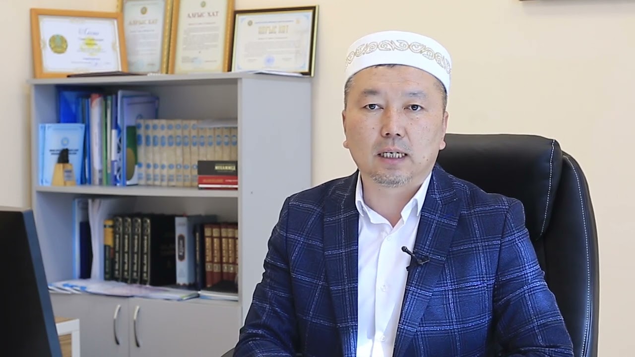 Шығыңқы емізік порно Моника Беллуччи секс көріністері