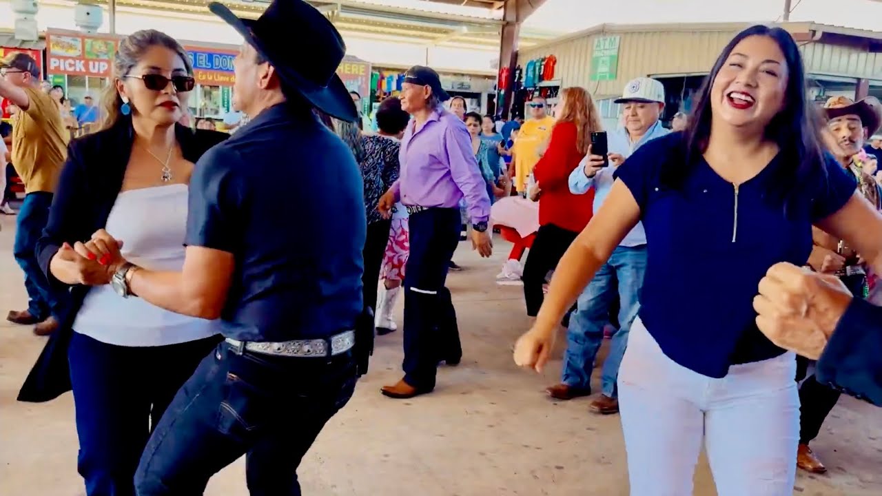 Sábado de baile en la pulga de Álamo Texas RGV 