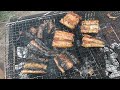 井戸端でウナギを裂いてかば焼きにして食べました。