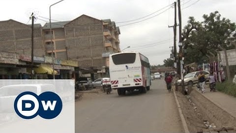 Kenya: Computer workshop on wheels | DW News