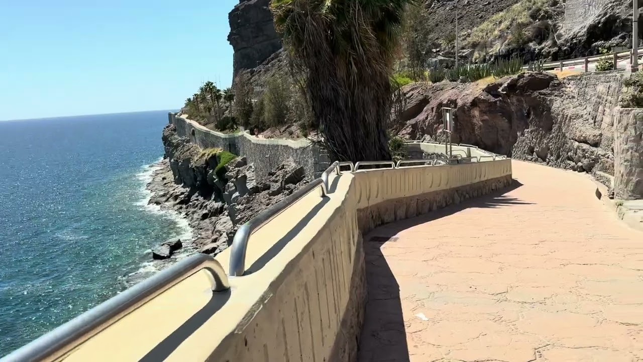 Walk from Puerto Rico to Amadores Beach – Gran Canaria 🌴🏖️ 🚶