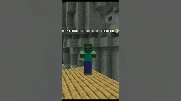 When I change the difficulty to peaceful 😂 #minecarft #shortsminecraft #shorts