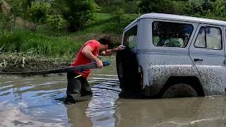 The UAZ go Crazy! Challenged a NISSAN PATROL for a MUD Battle!