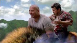 Journey 2: The Mysterious Island - 'Bee Clip'