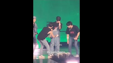 seungmin was crying and chan hugged him🥺#straykids #bangchan #seungmin  #Seoul_Special_UNVEIL11