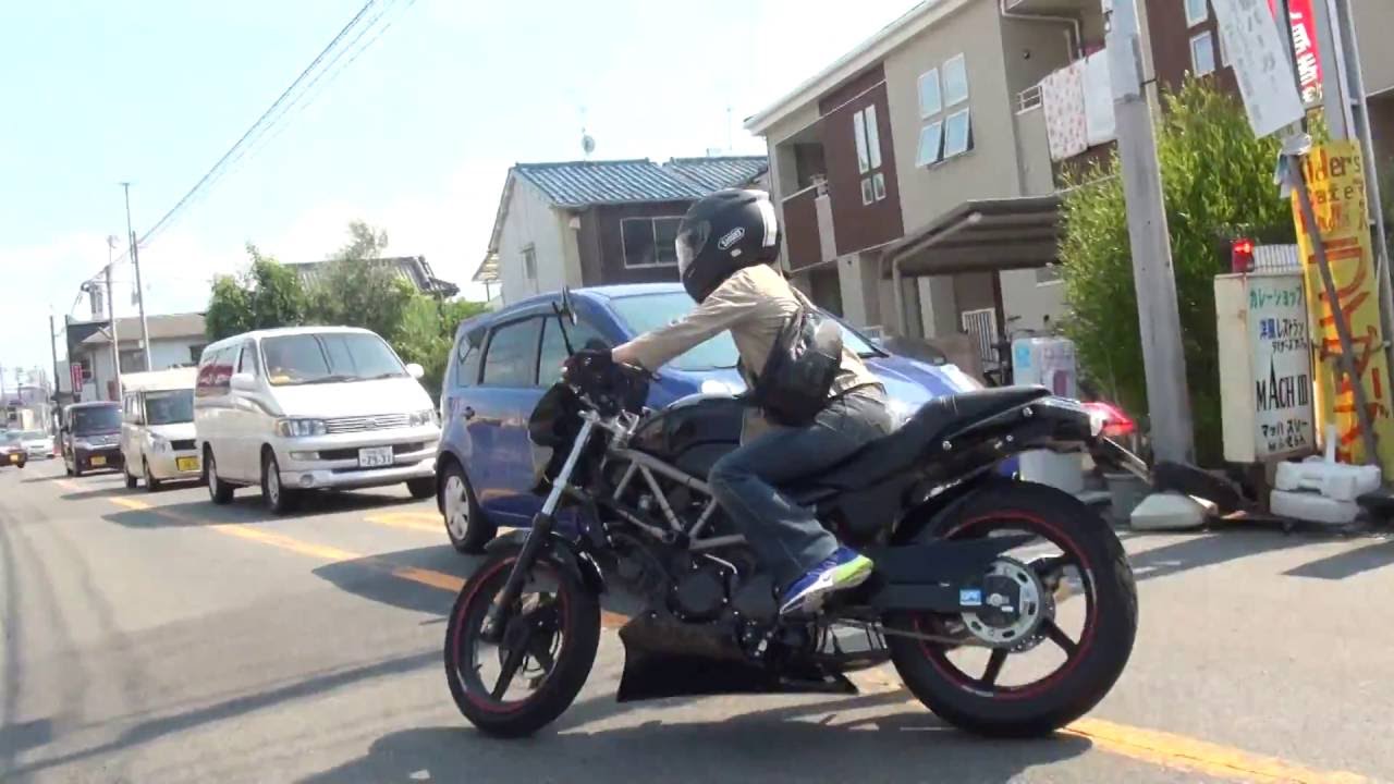 素敵な女性ライダー 無限スペシャルサウンドを聞け HONDA・VTR ホンダ