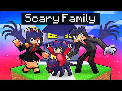 Having a SCARY FAMILY in Minecraft!