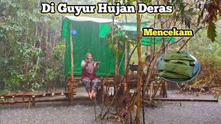 Download Lagu 🌧️ Hujan Deras di Pondok Sungai 😱 Suasana Menakutkan \u0026 Banjir Datang! membuat kue tradisional ubi MP3 Download Lagu 🌧️ Hujan Deras di Pondok Sungai 😱 Suasana Menakutkan \u0026 Banjir Datang! membuat kue tradisional ubi MP3