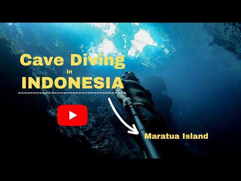 Cave Diving in Indonesia - Maratua Island