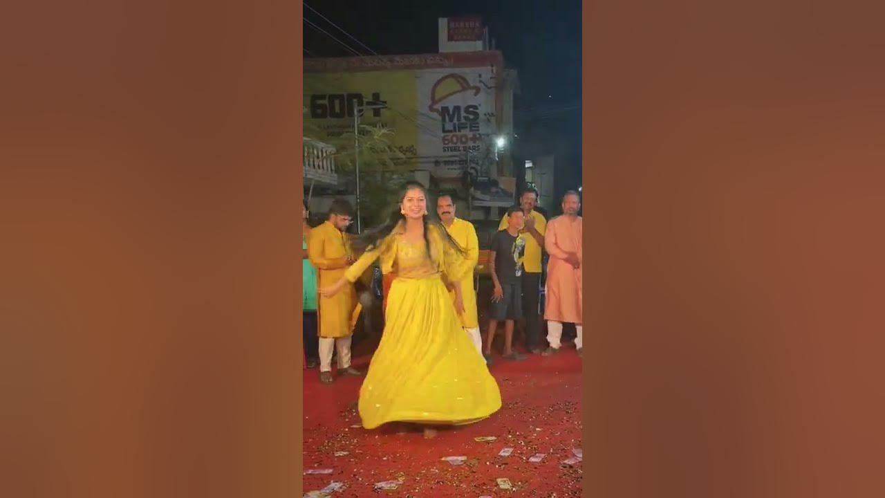 marriage dance Dj song//Rabbaru gajulu JrNTR song Dance by sravani / Daler mahendi pranavi marriage dance Dj song//Rabbaru gajulu JrNTR song Dance by sravani / Daler mahendi pranavi