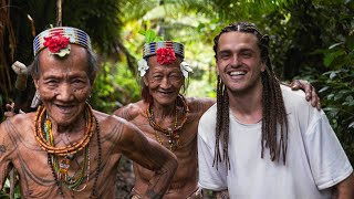 MENTAWAI: LA GENTE DE LAS FLORES