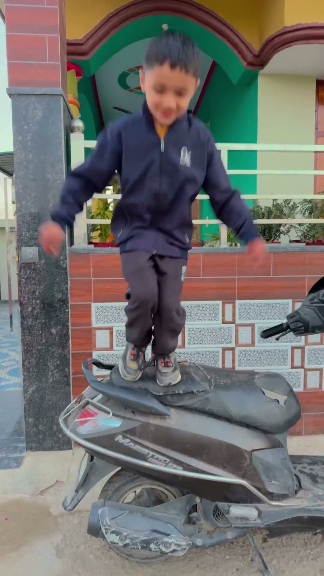 Sandeshe aate hai ❤️? #shorts #trending #funny #love #viralvideo