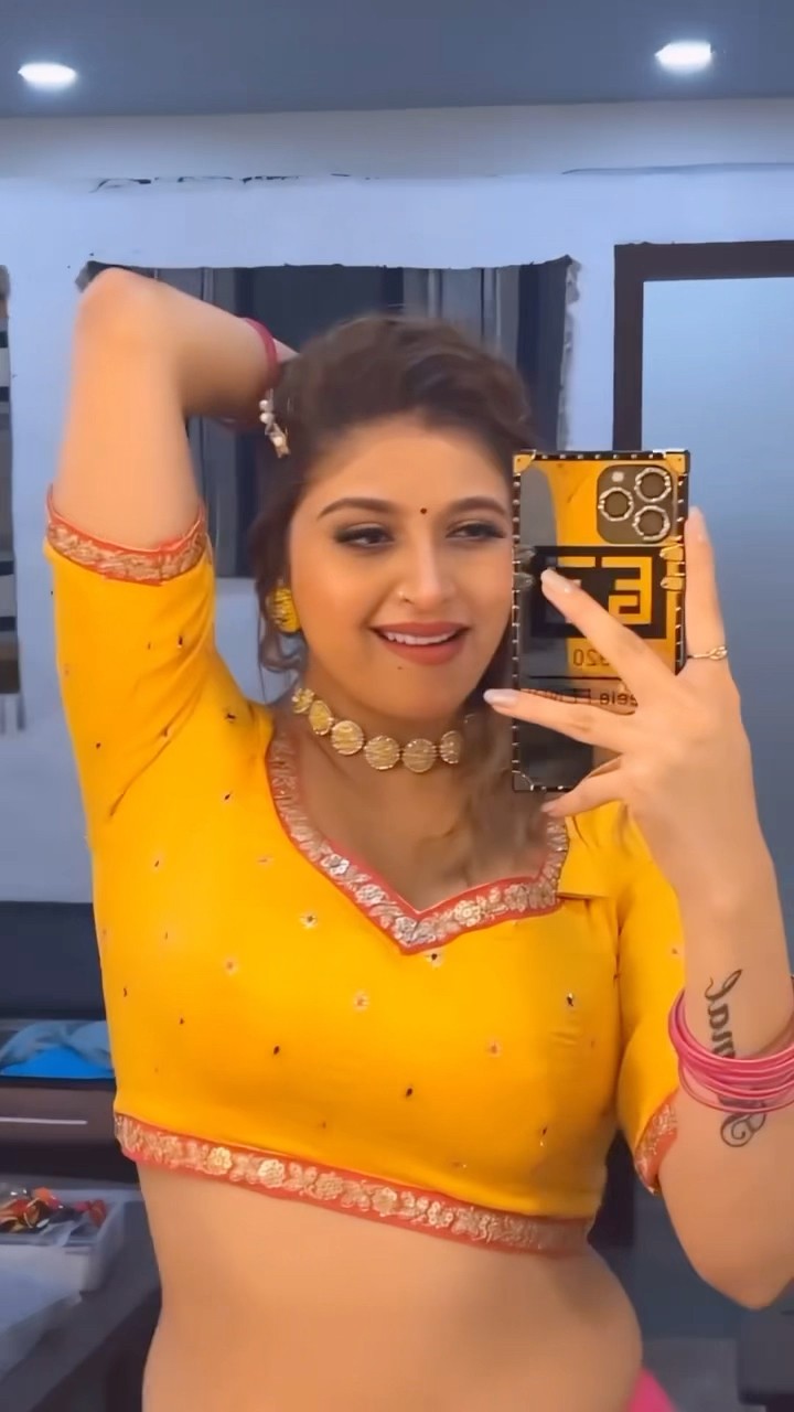 DHOVAL BARU DOODH SE #khesarilalyadav #Ritusingh #komalsingh #shorts