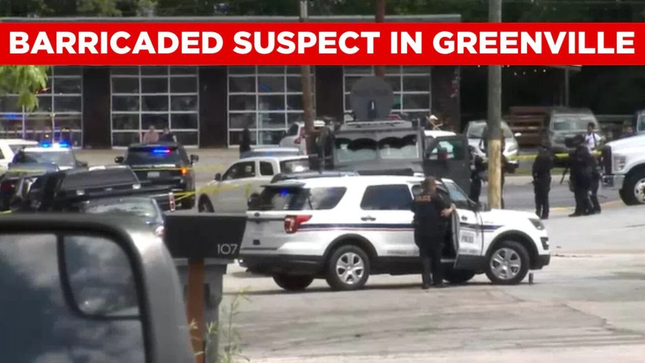 SWAT responds to barricaded suspect in Greenville - YouTube