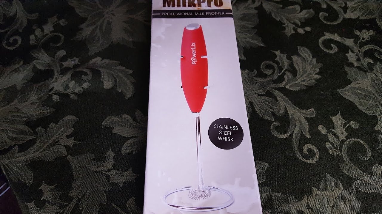 How to froth milk with a handheld electric milk frother 如何打奶泡 - YouTube