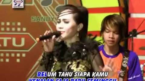 Cucu Cahyati - Ditekan Sedikit (Official Music Video)