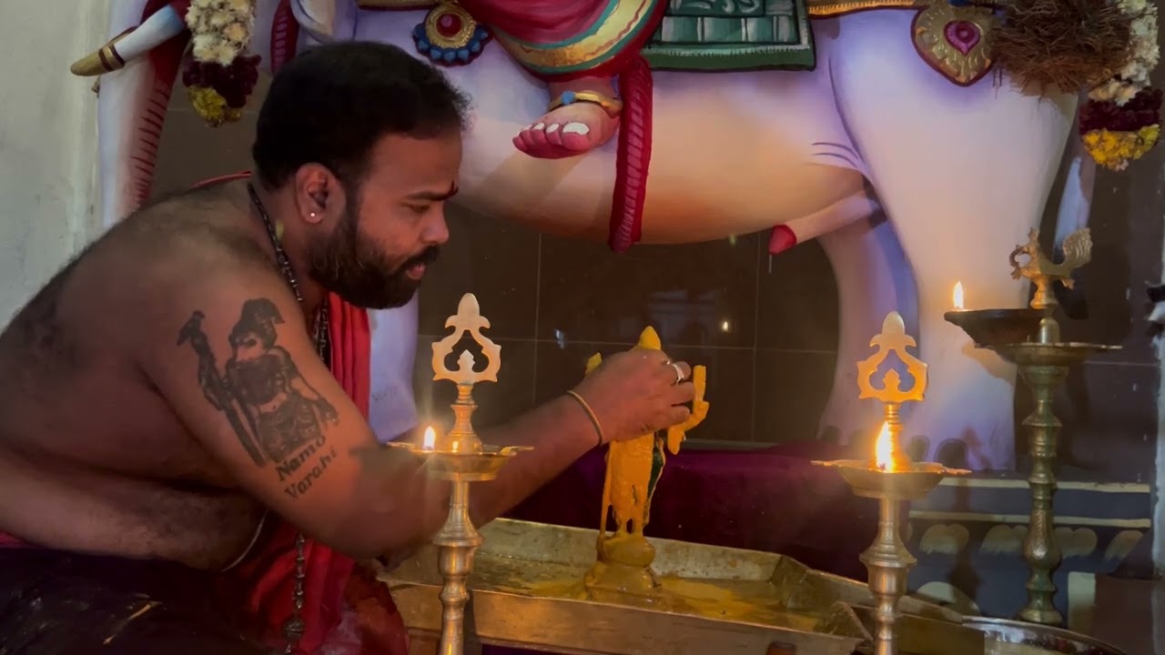 Guruji Sri Varahidasar ji performing Abhishegam to SRI SUBRAMANIYA SWAMI on Sri Kandha Sasti 2nd day