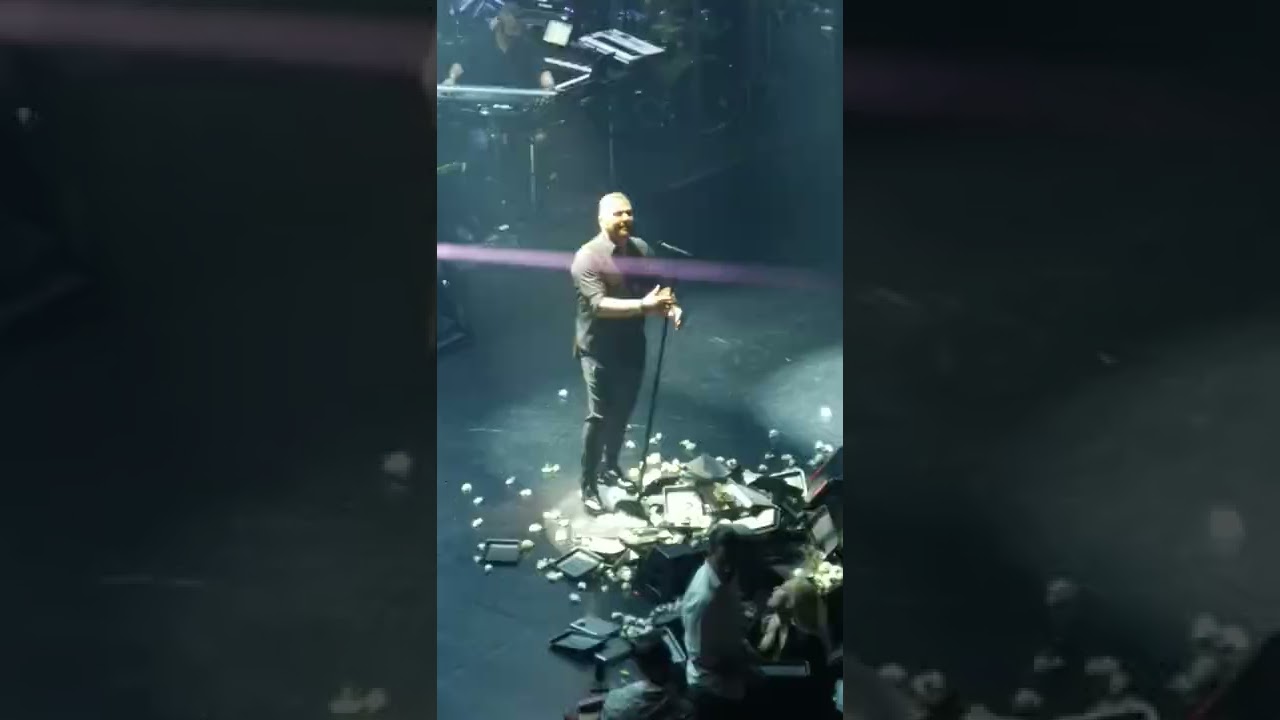 Έσπασε η νύχτα (Η νύχτα δυο κομμάτια) - Αντώνης Ρέμος / NOX 2022 live