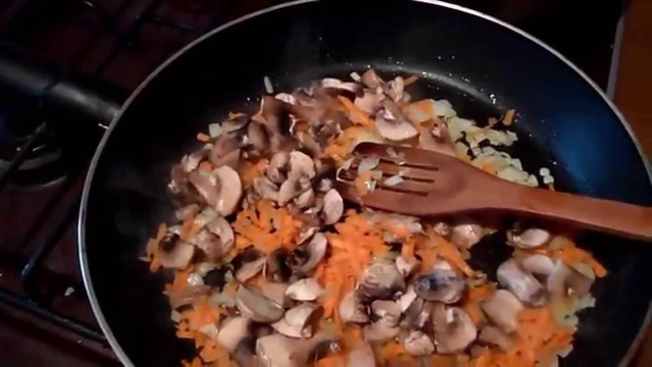 Гороховый суп-пюре с шампиньонами. Диетический рецепт + КБЖУ
