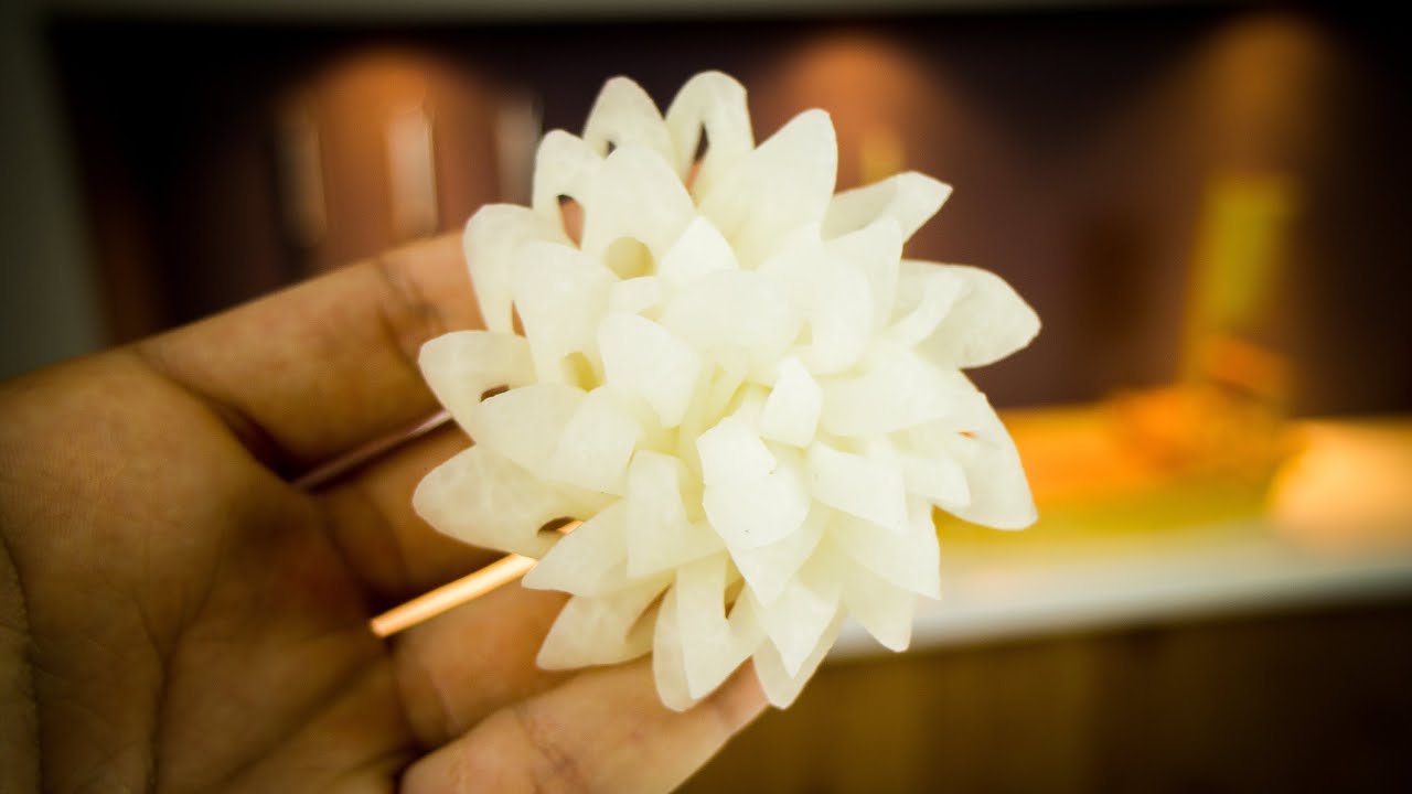 How To Make Daikon Flower Garnish | How To Make Sushi