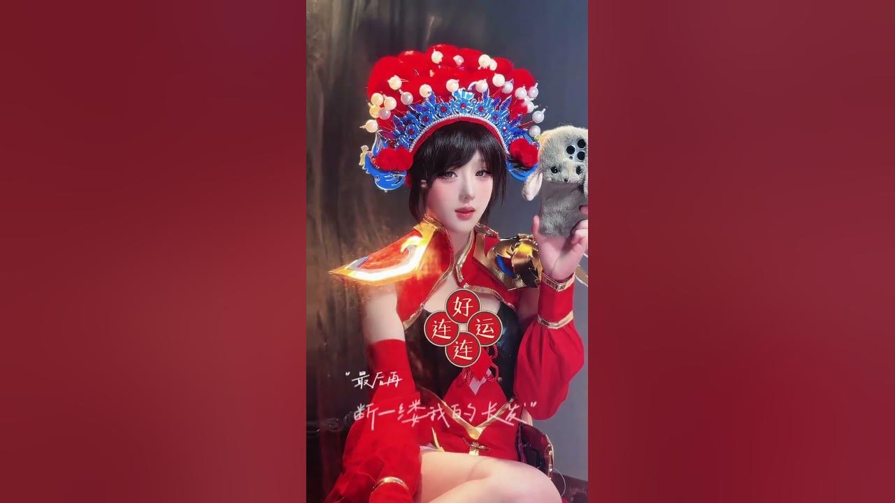 Hongxiu gently waved her two swords and sang a song of farewell to you Farewell My Concubine by Hongxiu gently waved her two swords and sang a song of farewell to you Farewell My Concubine by