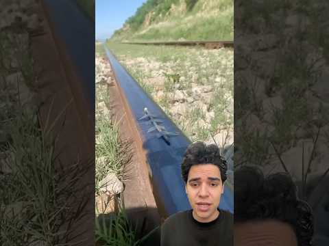 قطار ضد مسمار طويل