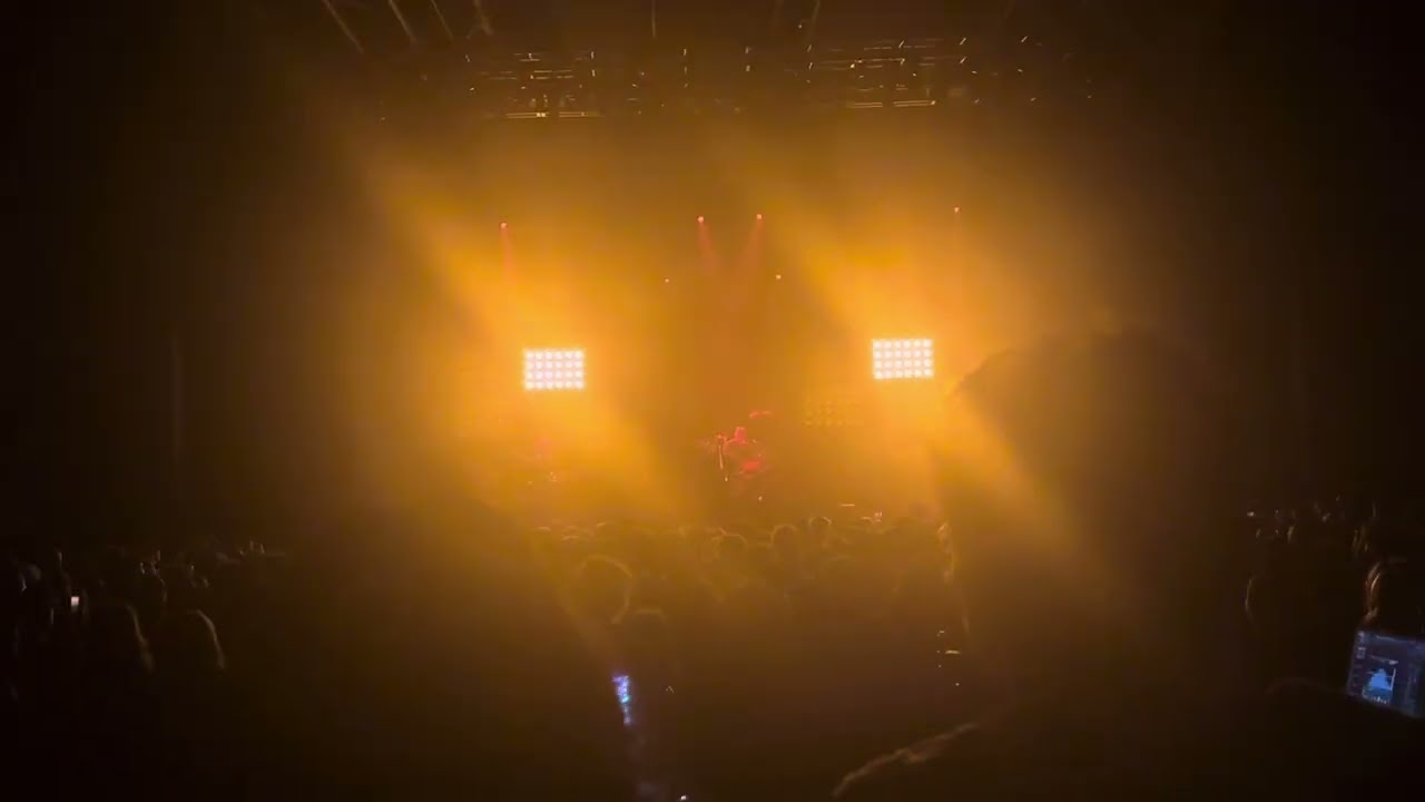 ALEX G - LOUISIANA / GRETEL (LIVE - BOSTON 9/11/25)