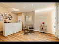 In unserem hellen und freundlichen Kosmetikstudio an der Dufourstrasse 175, Eingang Fröhlichstrasse in Zürich Seefeld im Kreis 8 setzen wir auf effektive Behandlungen zur Unterstützung und dem Erhalt Ihrer natürlichen Schönheit.

Für das perfekte Erscheinungsbild von Mann und Frau bietet das Kosmetikstudio skinra.beauty ein breites Spektrum an wohltuenden Gesichtsbehandlungen und hochwertigen Kosmetikprodukten für die Hautpflege an. Unsere Pflegeprodukte für Mann und Frau sind für jeden Hauttyp individuell abgestimmt. 

Das Schönheitsangebot von skinra.beauty umfasst ausgewählte Kosmetikbehandlungen zur Gesichtspflege wie professionelle Gesichtsreinigung, Microneedling, Anti-Aging, Aknebehandlungen, Tiefenreinigung der Haut, klassische Gesichtsbehandlung inkl. Gesichtsmassage, Fruchtsäurebehandlungen, spezielle Gesichtsmasken, Teenagerbehandlungen, Wimpern und Augenbrauen Styling, sowie Haarentfernung/Waxing. 

Geniessen Sie bei uns intensive Entspannung und Wellness kombiniert mit effektiver Wirkstoffkosmetik. Denn wer sich in seinem Körper wohl fühlt, der strahlt dies auch nach aussen aus. 

Gerne nehmen wir Ihre Buchungen 24/7 online und telefonisch unter +41 78 249 0099 entgegen. Wir freuen uns auf Ihren Besuch!

Semra Ehrismann, Inhaberin
skinra.beauty Kosmetik