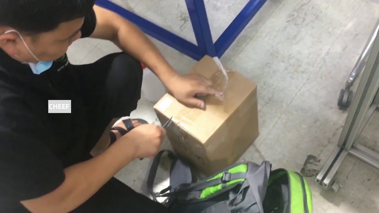 Let’s have a look at Linx white ink machine maintenance16: remove nozzle and clean nozzle!