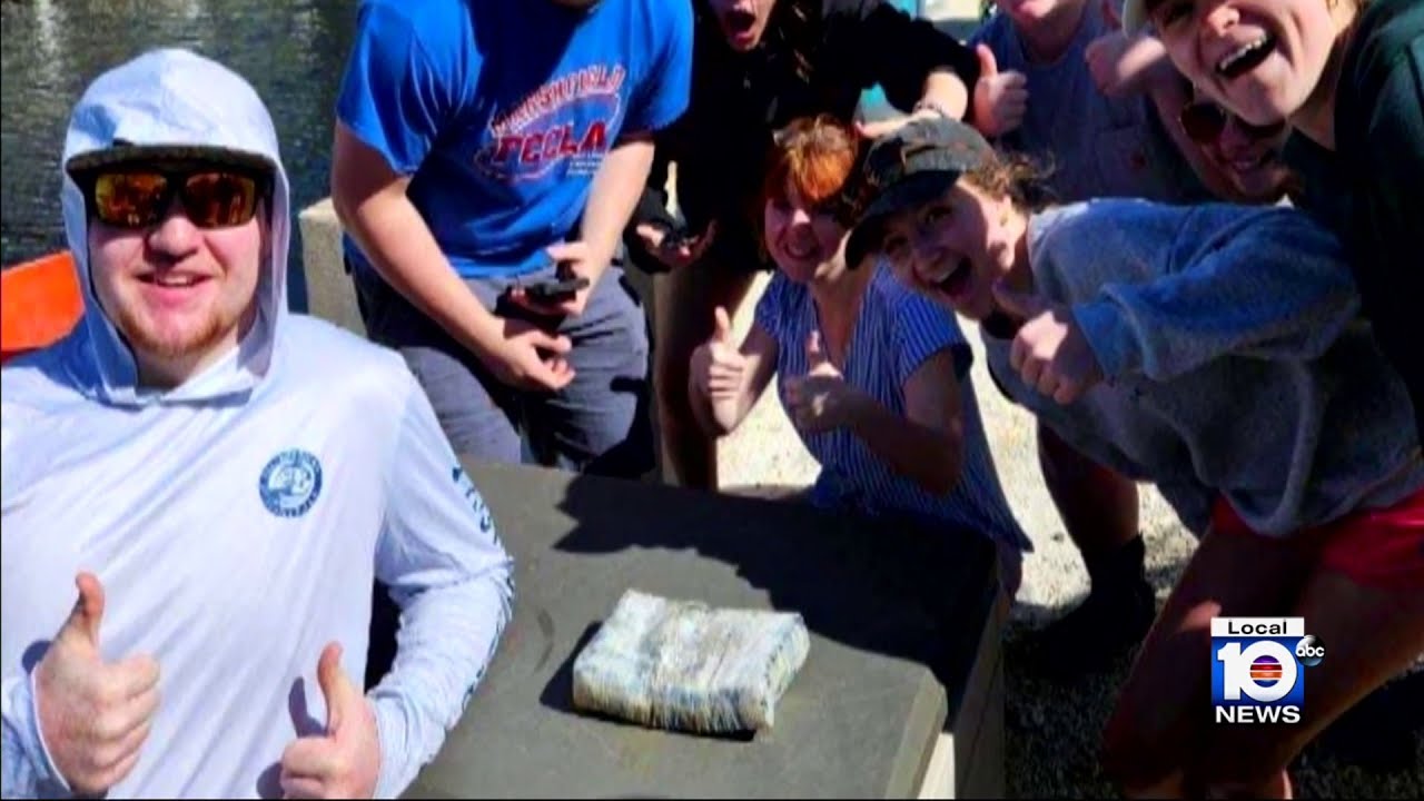 Missouri teens come to South Florida to clean up mangroves, find cache of  cocaine, image size:1280x720