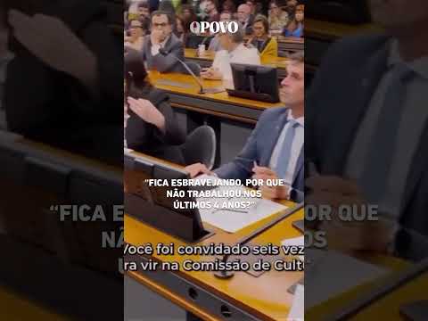 Sâmia Bomfim rebate