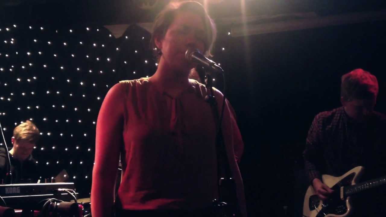 Englestøv - Utenfor, live på Mono, 29.11.2012