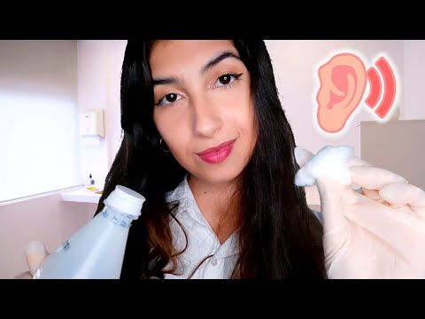 ASMR Examinando e limpando seus ouvidos! | Roleplay médica