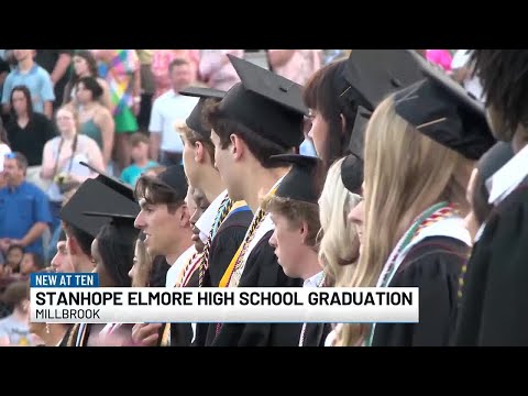 Stanhope Elmore High School holds graduation ceremony