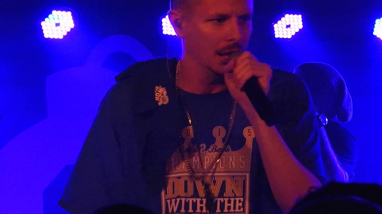 Prof - Gampo (Live 11-2-2015) - YouTube