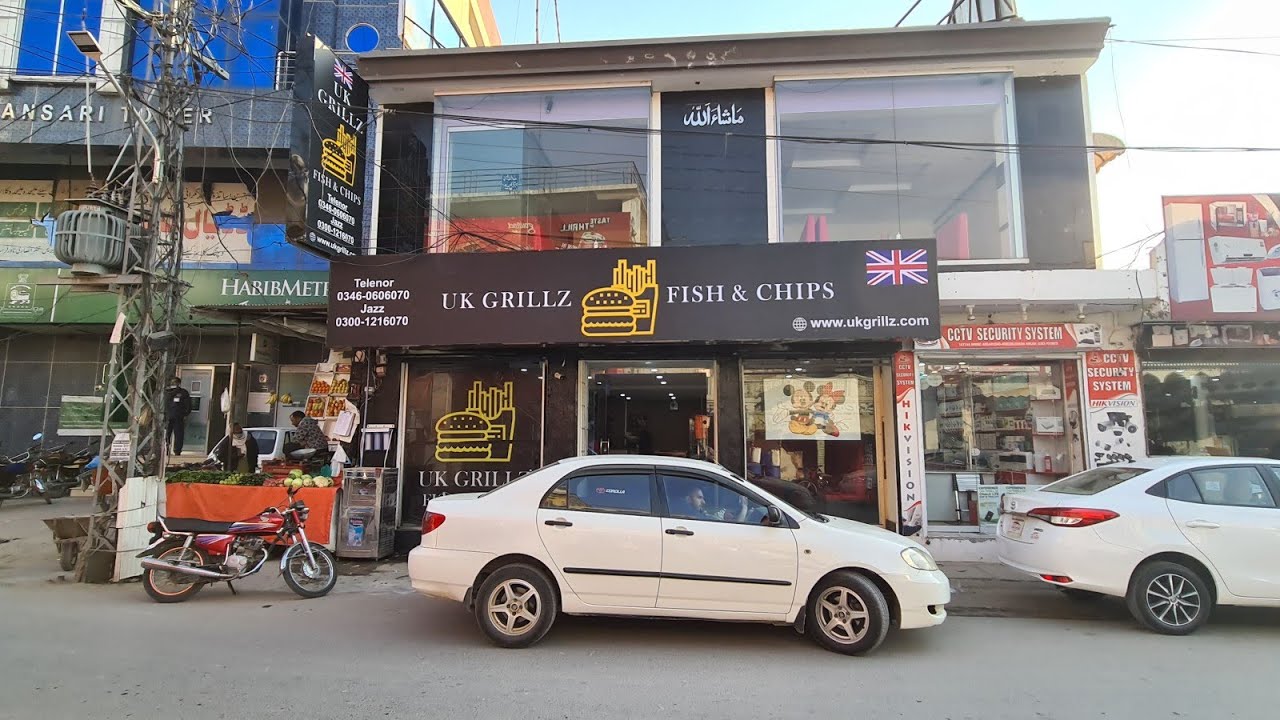 UK 🇬🇧 Grillz and Fish 🐟 and Chips Food review new restaurant in Dadyal/kashmir vlog
