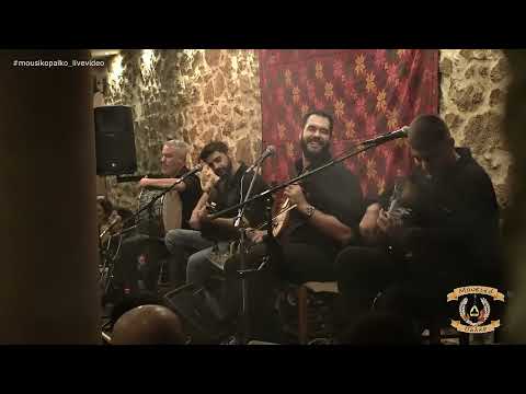 Δημήτρης Μακρυδάκης ~