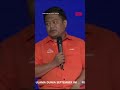 Inai di jari belum kering...