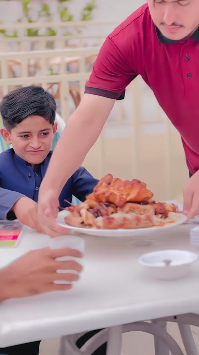 Afaq Aw Nafees New Video🎥👌 🥞🍖🍗 #pashto #unfrez #duet #funny #pashtoattandance