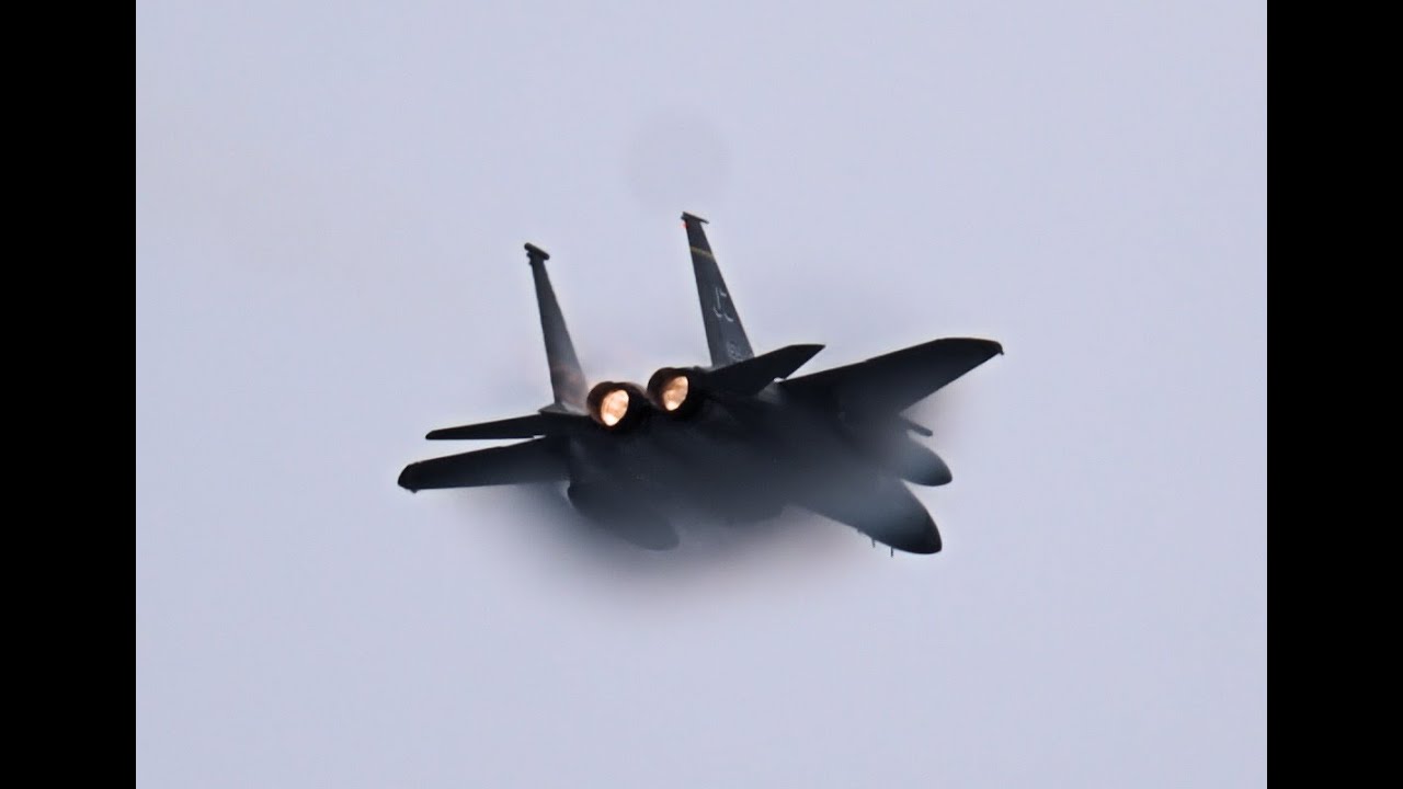 USAF F 15 C Eagles Blast South Beach Miami