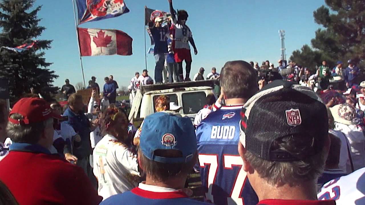 Buffalo Bills ketchup show Hammers Lot.MP4 YouTube