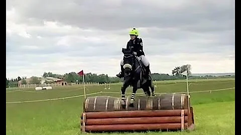 Ins Godino & Falcon Crest - CCN2*S - Cross Los Arc...