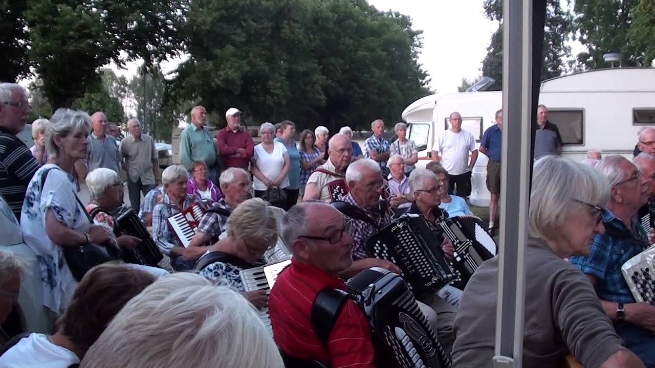 Buskspel med Aloae på dragspelsstämman i Mariestad 2014