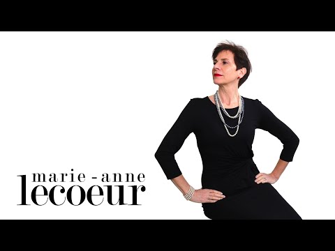 Video: Ako sa obliecť ako Coco Chanel: 13 krokov (s obrázkami)
