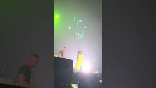 Guè Pequeno - Borsello (feat. Sfera Ebbasta & Dref Gold) [Live @ Mediolanum Forum]