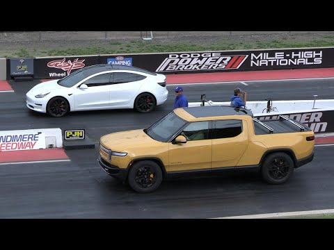 Tesla vs Rivian R1T all-electric pickup truck